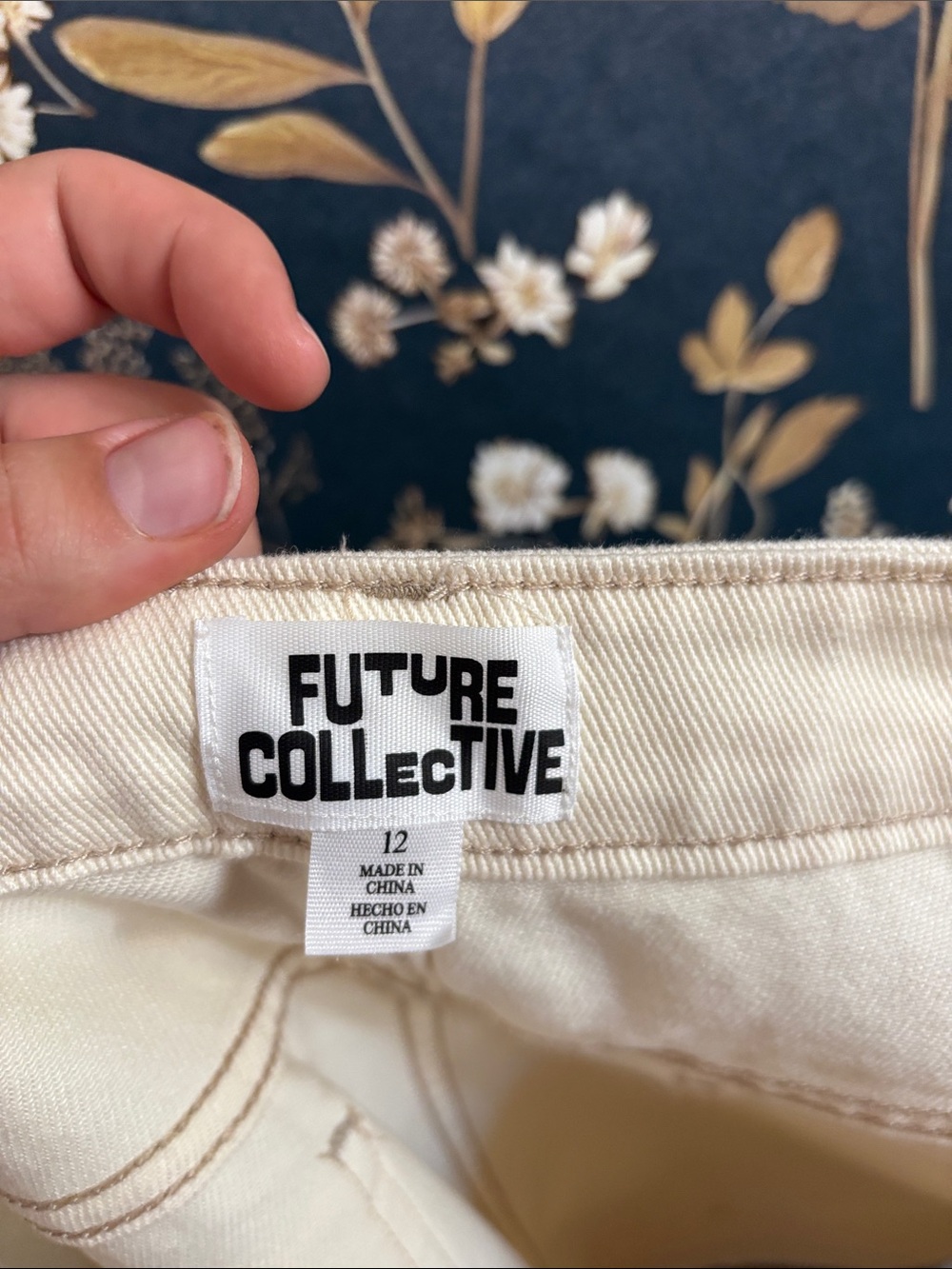 Future Collective Cream High-Rise Cotton Shorts Size 12 - Picture 5 of 6